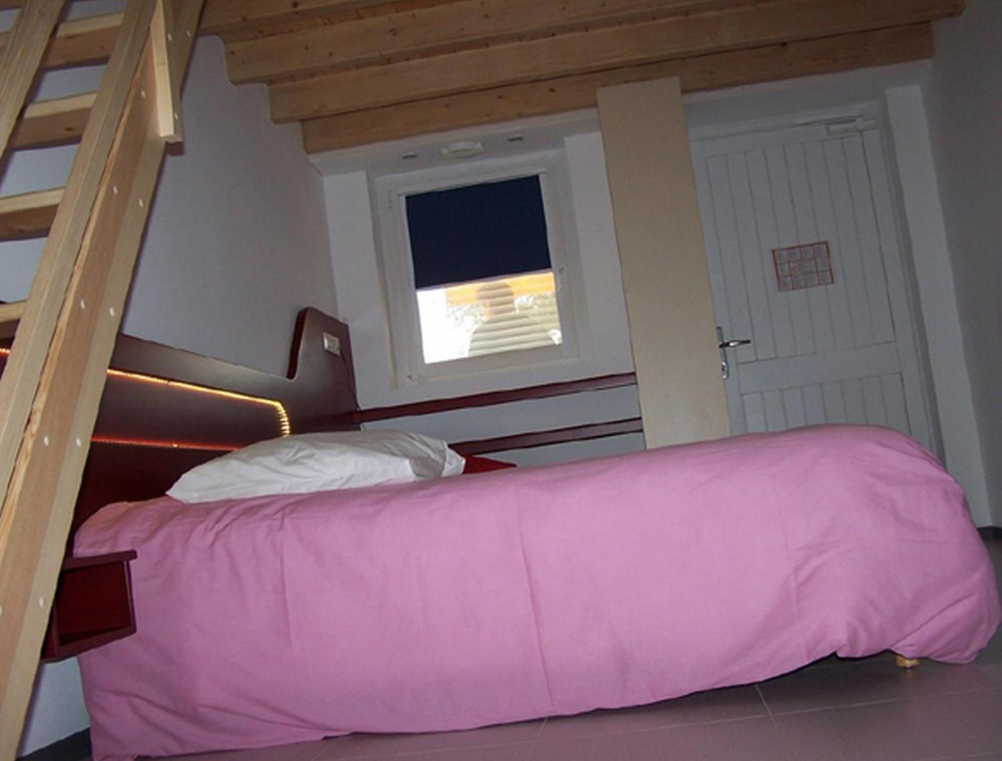Hotel Le Richevaux 네프샤토 외부 사진