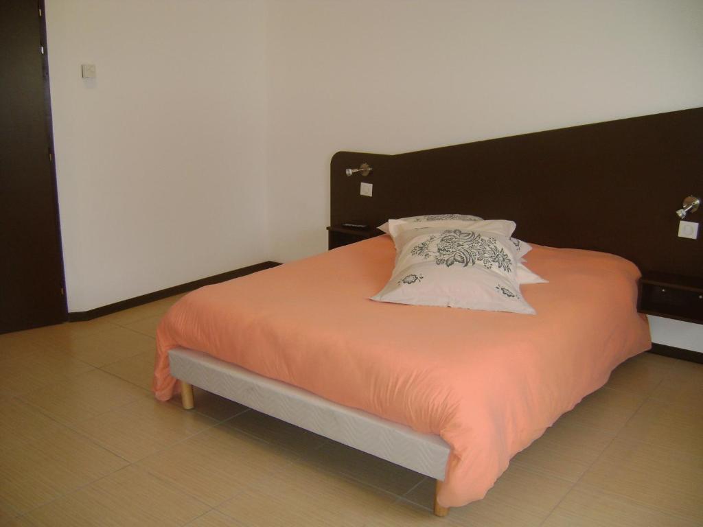 Hotel Le Richevaux 네프샤토 객실 사진